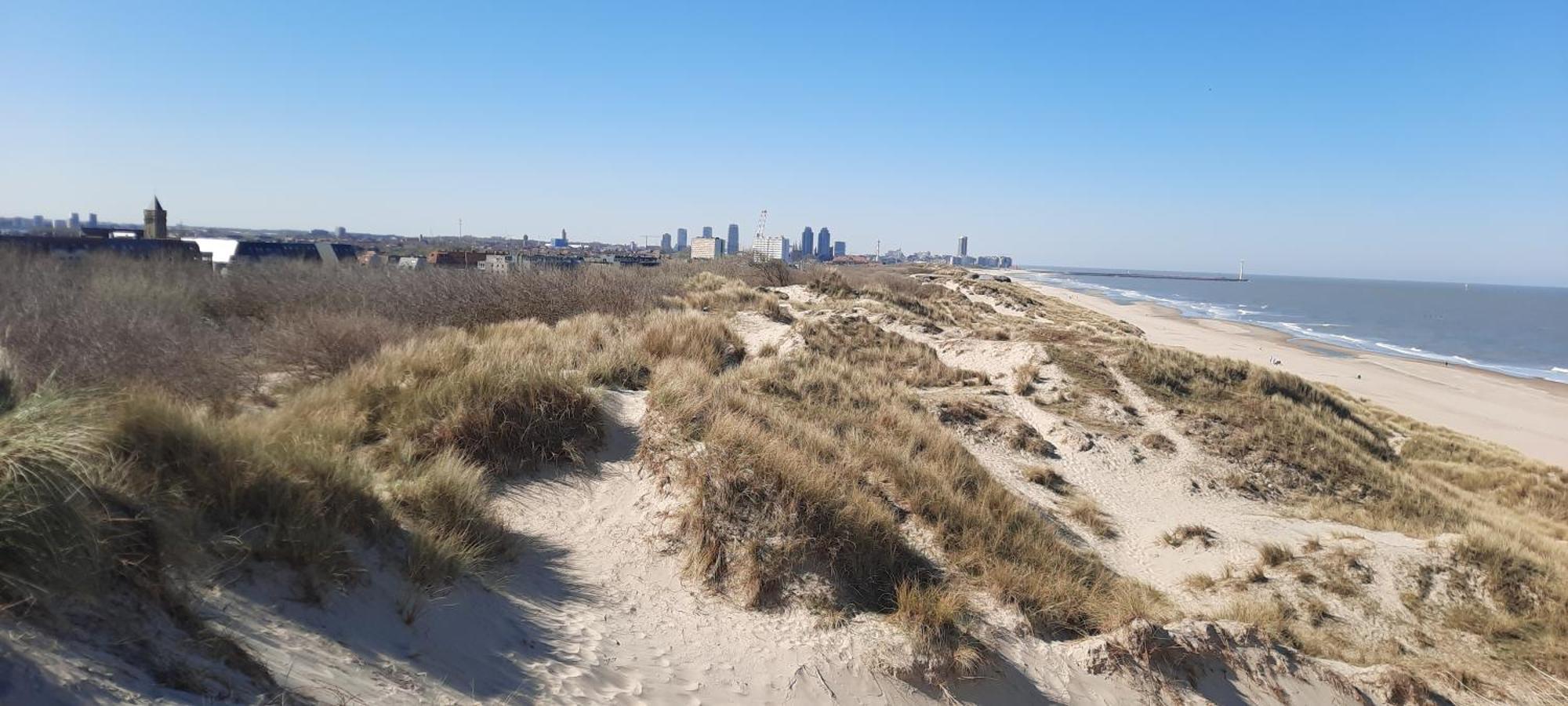 Appartement Residentie Astrid Met Private Parking Bredene Exterior foto